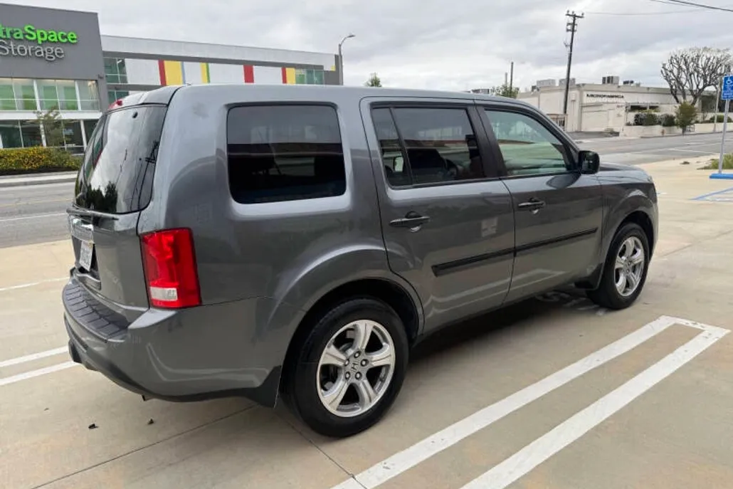 2012 Honda Pilot LX photo 1