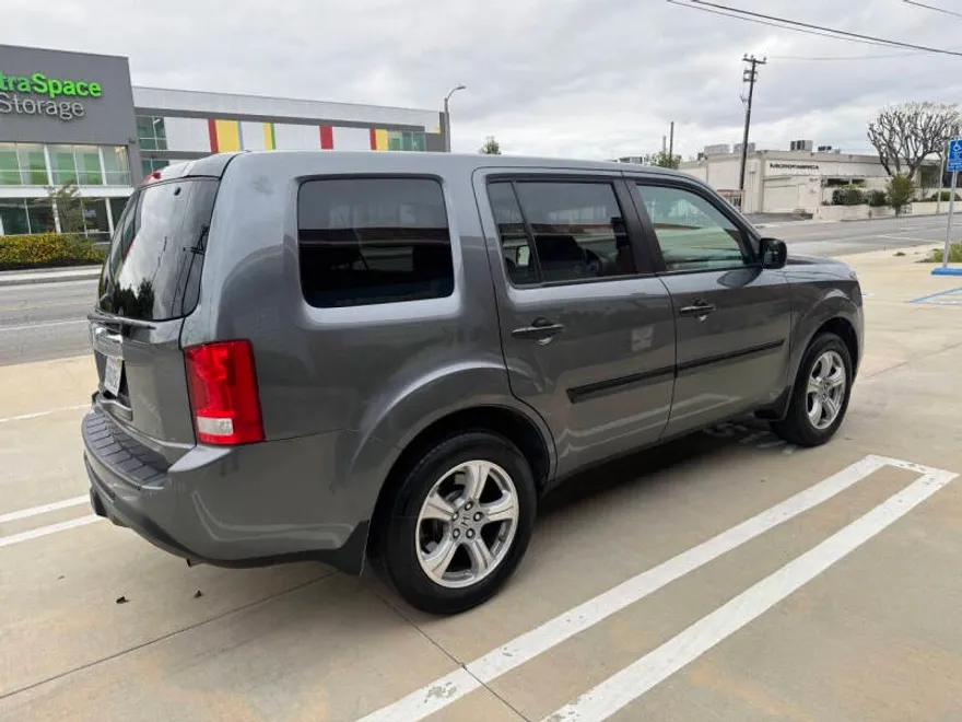 2012 Honda Pilot LX photo 1