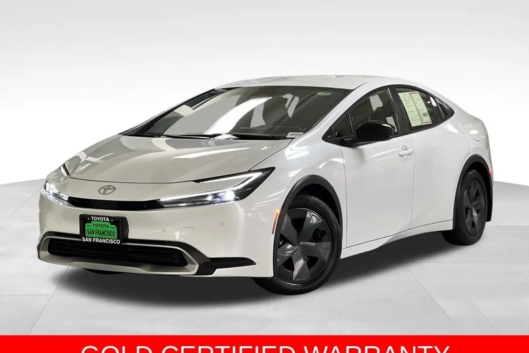 2024 Toyota Prius Prime SE photo 1