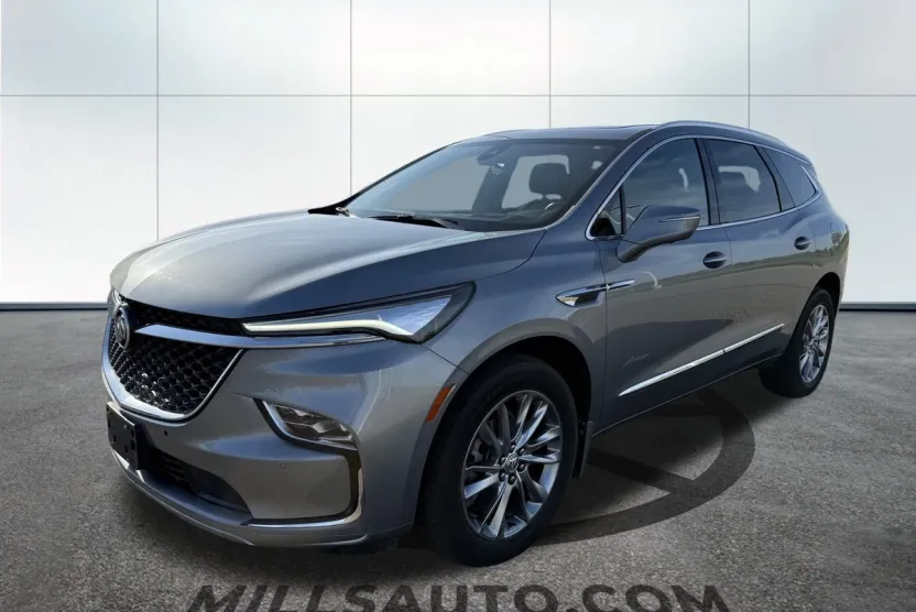 2023 Buick Enclave Avenir photo 1