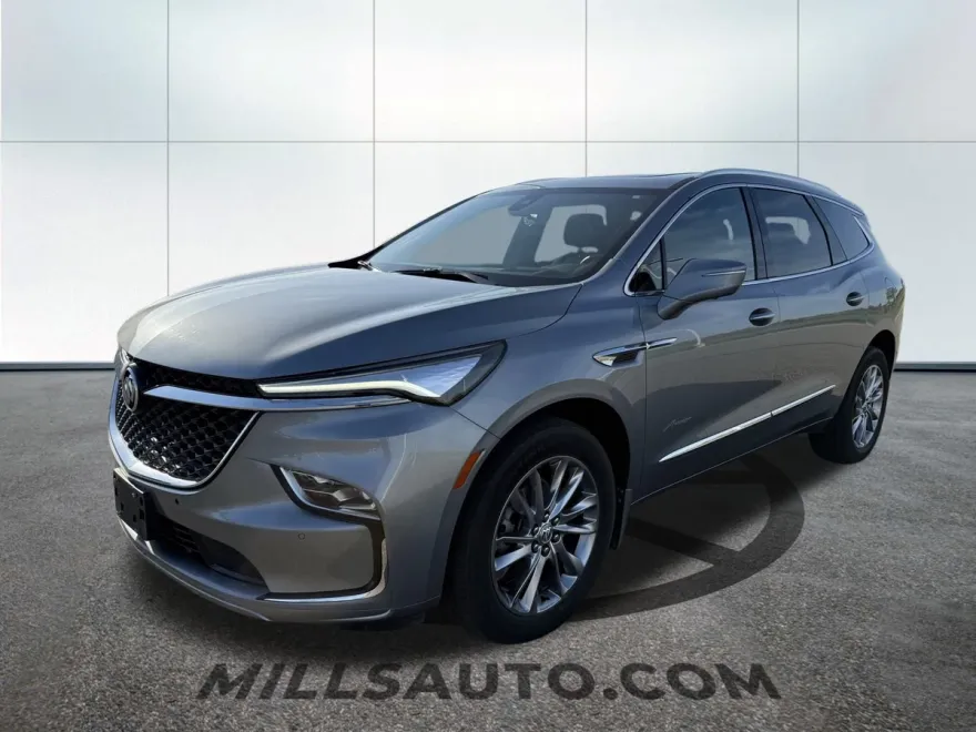 2023 Buick Enclave Avenir photo 1