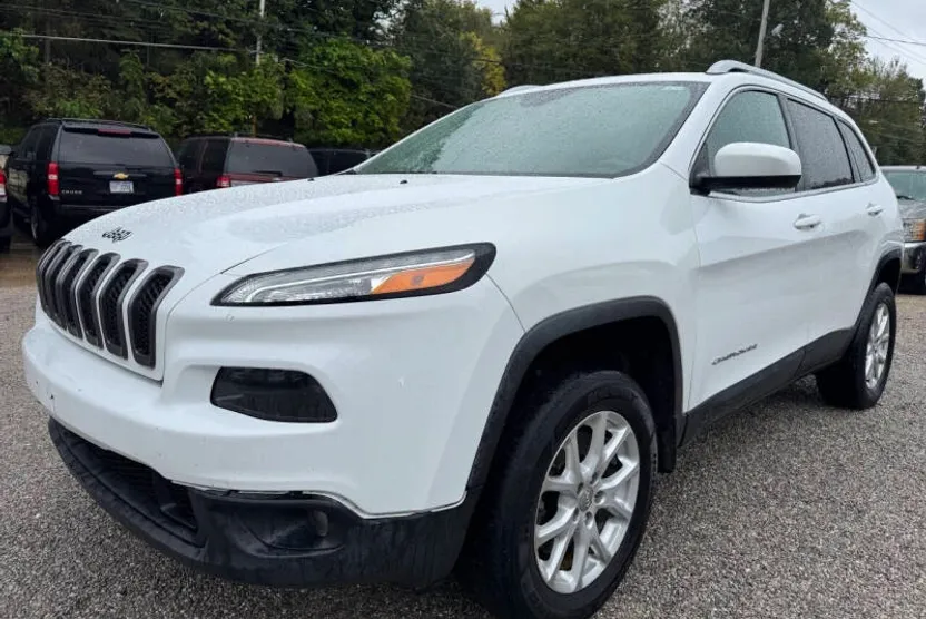 2015 Jeep Cherokee Latitude photo 1