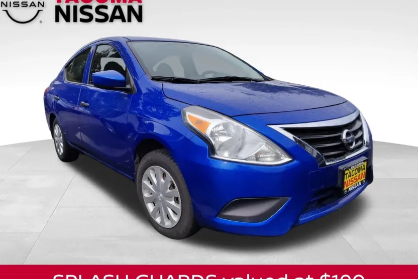 2017 Nissan Versa 1.6 Plus photo 1