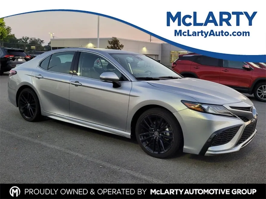 2023 Toyota Camry XSE photo 1