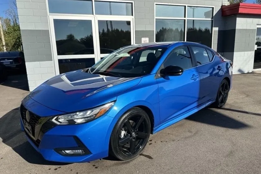 2023 Nissan Sentra SR photo 1
