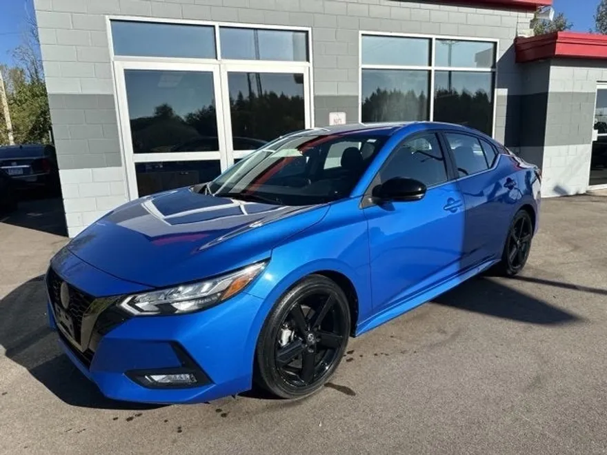 2023 Nissan Sentra SR photo 1