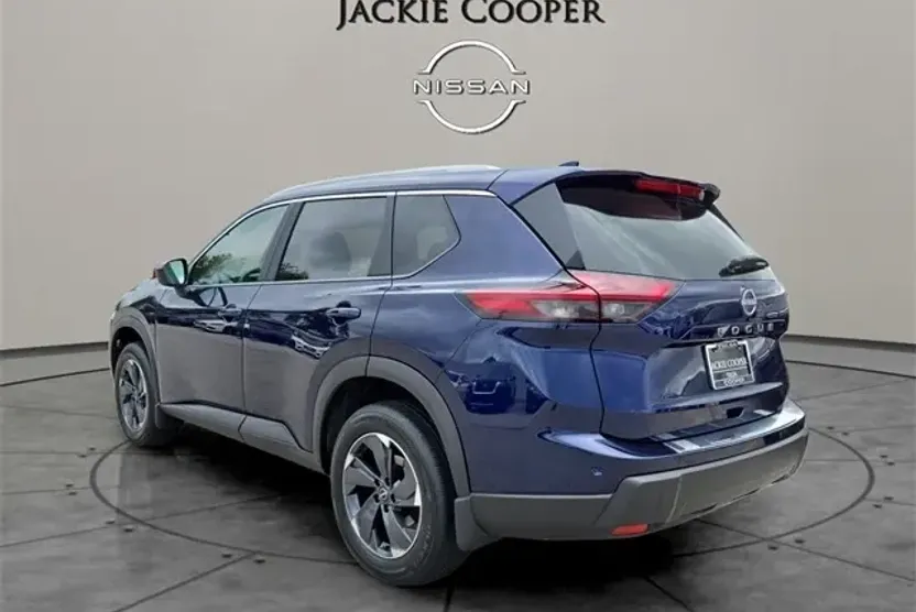 2026 Nissan Rogue SV photo 1