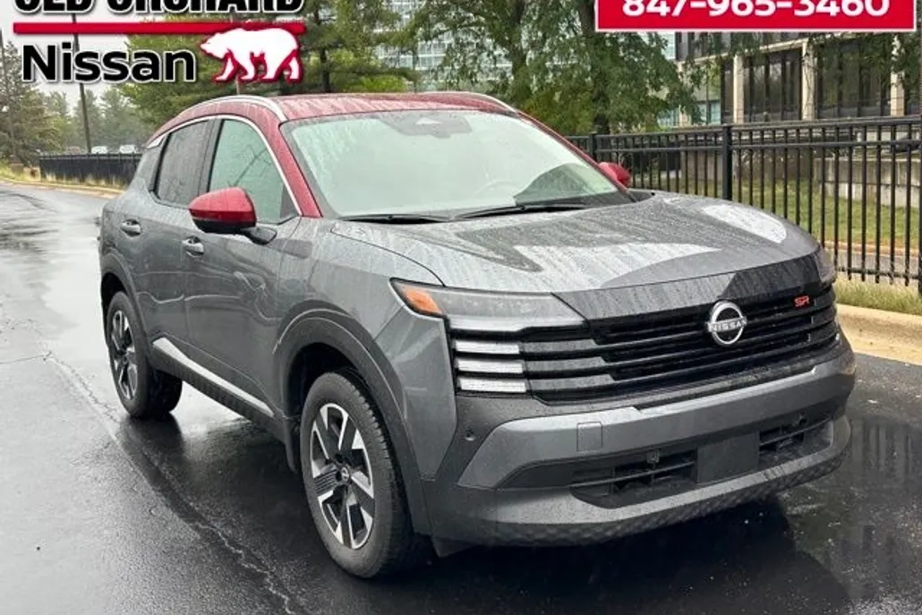 2025 Nissan Kicks SR photo 1