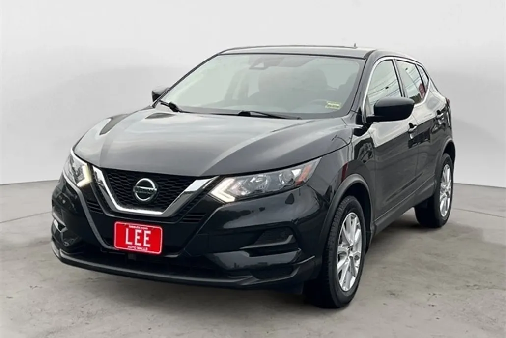 2020 Nissan Rogue Sport S photo 1