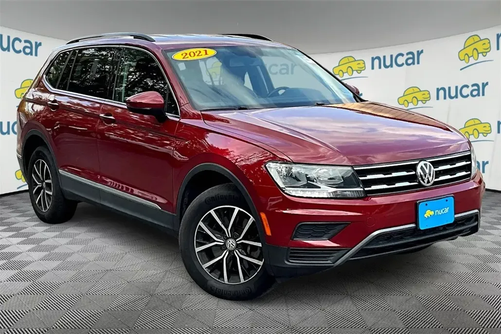 2021 Volkswagen Tiguan SE photo 1