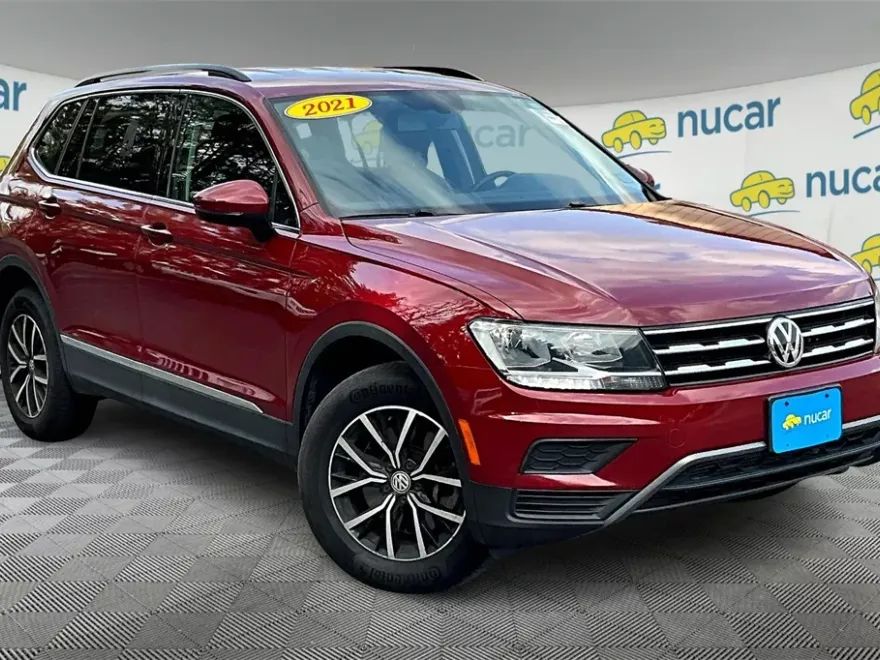 2021 Volkswagen Tiguan SE photo 1