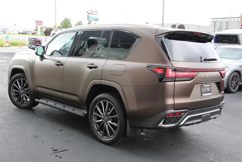 2024 Lexus LX 600 F SPORT photo 1