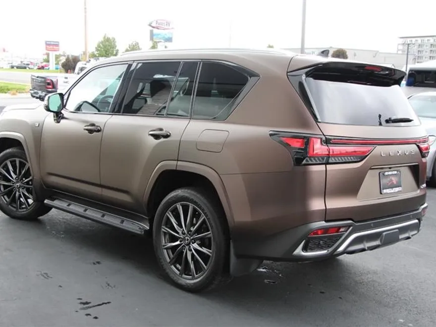 2024 Lexus LX 600 F SPORT photo 1