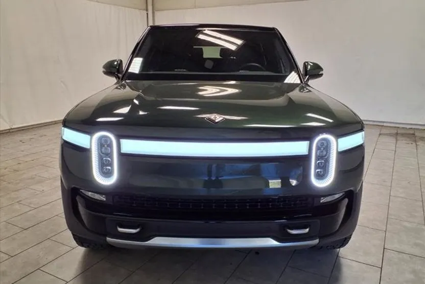 2023 Rivian R1S Adventure photo 1