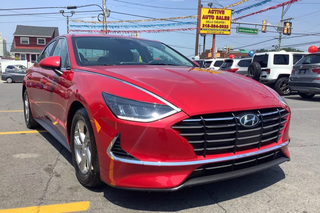 2020 Hyundai Sonata SE photo 1