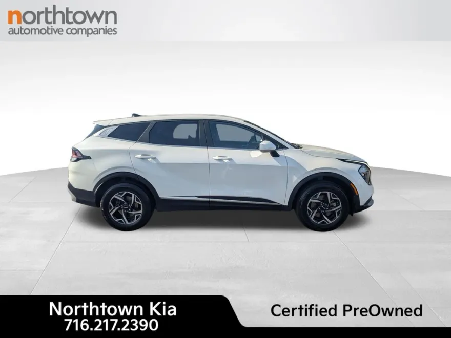 2023 Kia Sportage LX photo 1