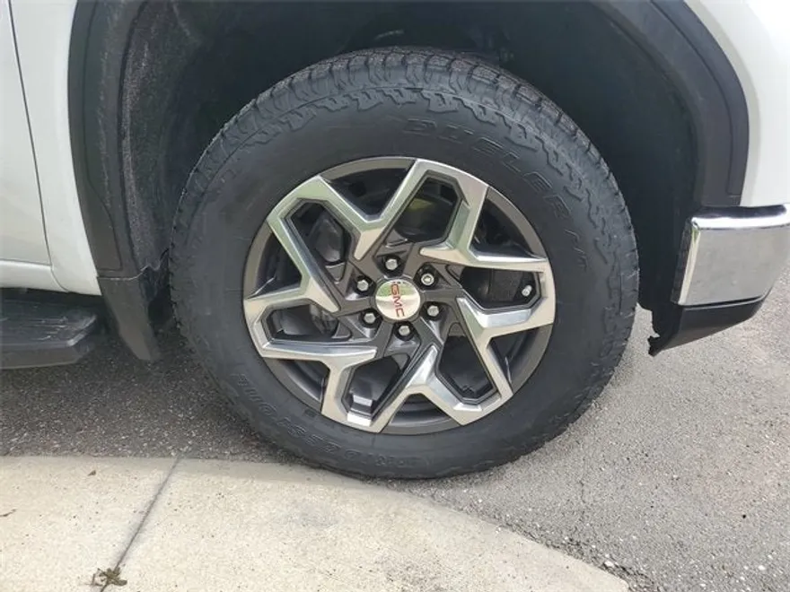 2024 Gmc Sierra 1500 SLT photo 1