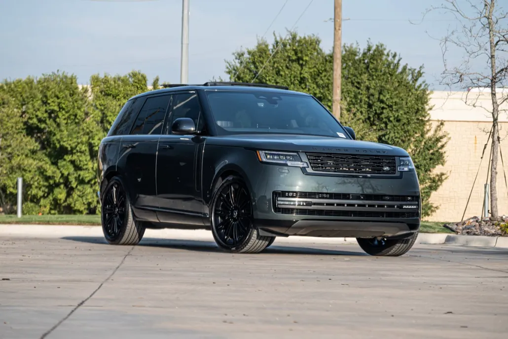 2025 Land Rover Range Rover SE photo 1