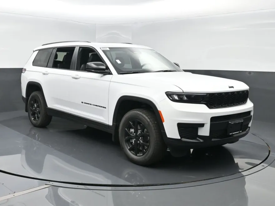 2025 Jeep Grand Cherokee Altitude X photo 1