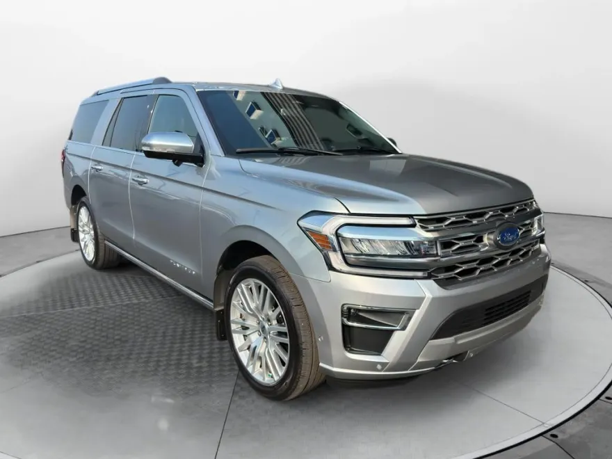 2024 Ford Expedition MAX Platinum photo 1