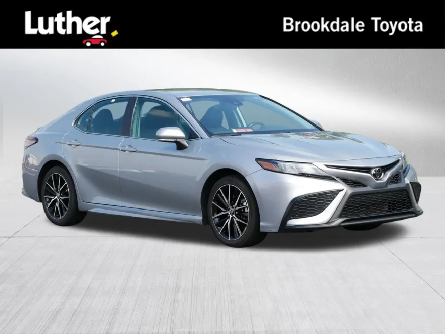 2024 Toyota Camry SE photo 1