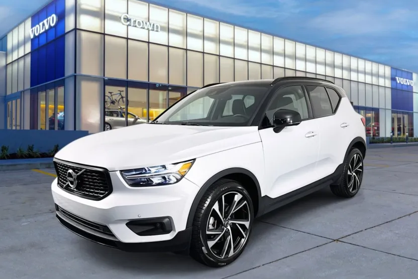 2021 Volvo XC40 T5 R-Design photo 1