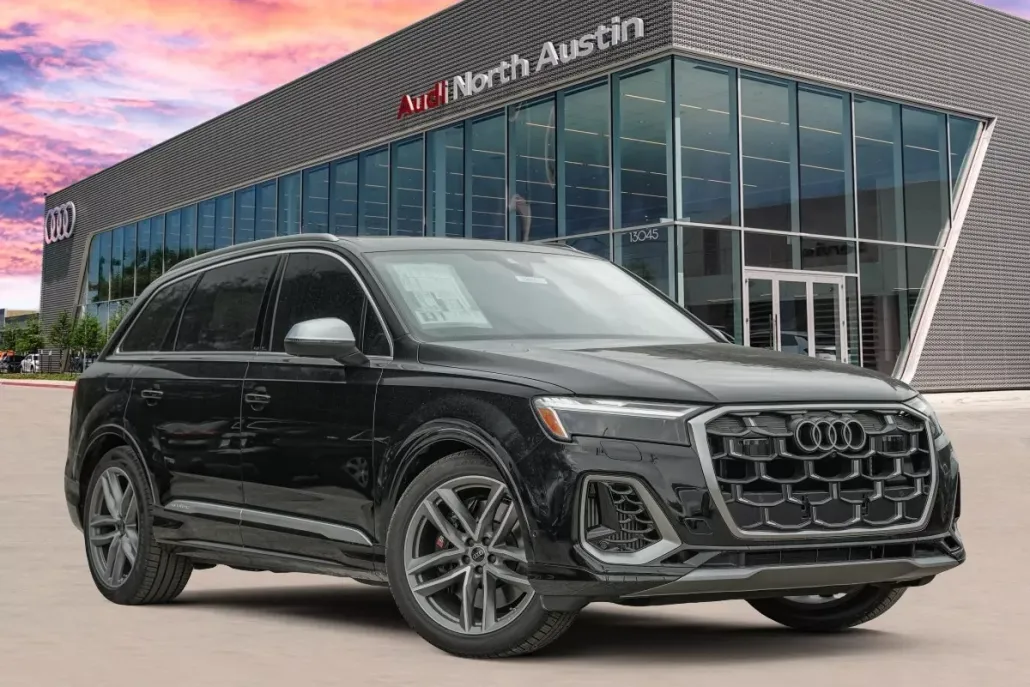 2025 Audi SQ7 Premium Plus photo 1