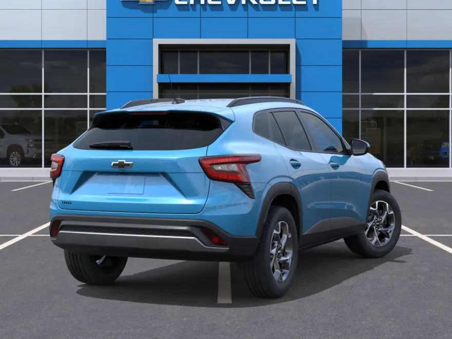 2025 Chevrolet Trax LT photo 1
