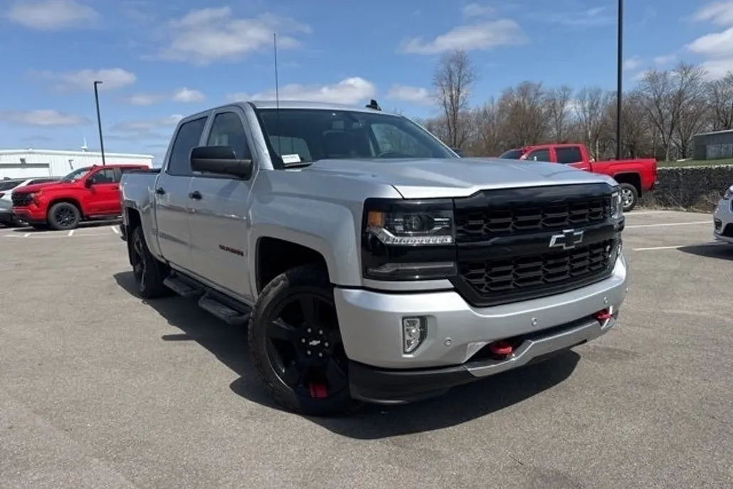 2017 Chevrolet Silverado 1500 LTZ photo 1