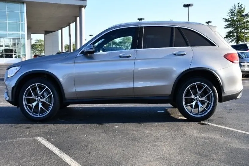 2020 Mercedes Benz GLC 300 photo 1