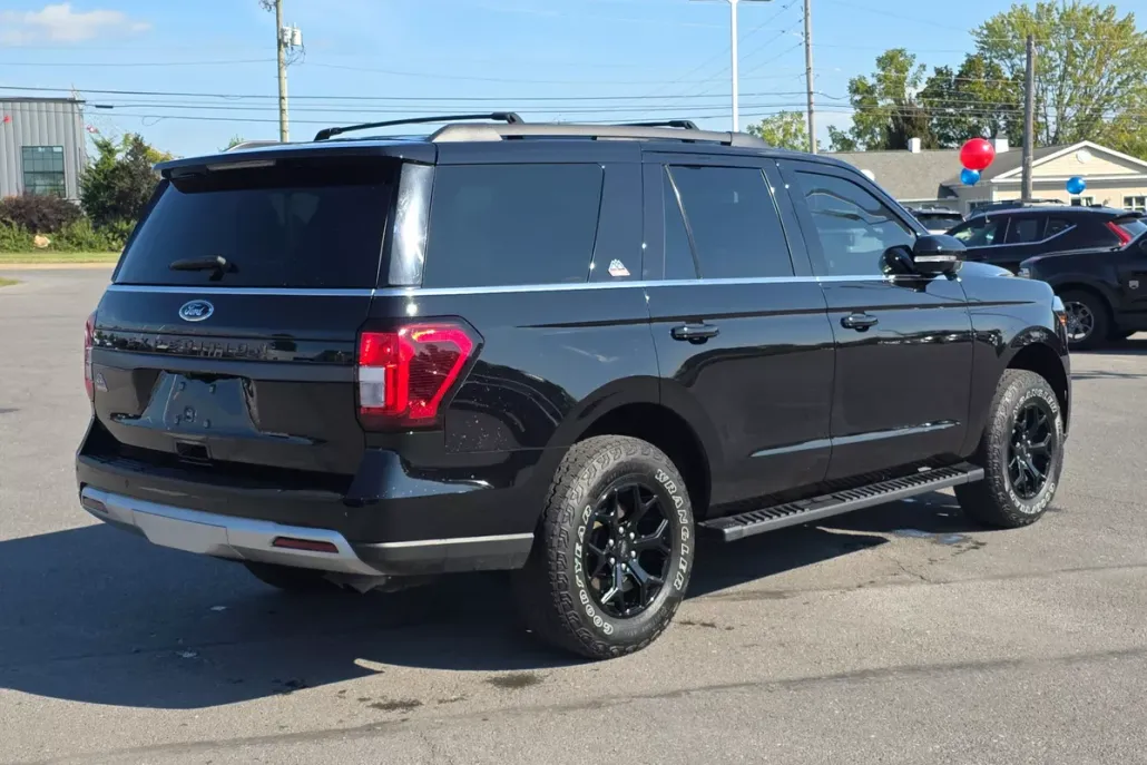 2024 Ford Expedition Timberline photo 1