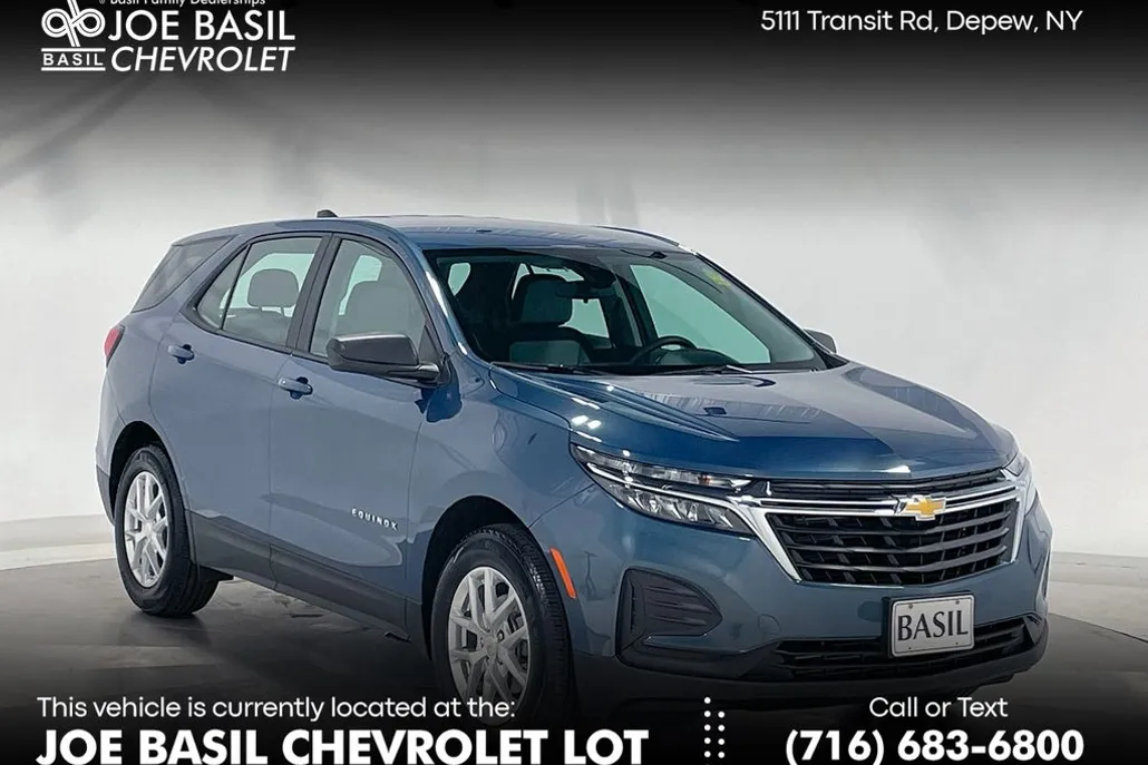 2024 Chevrolet Equinox LS photo 1