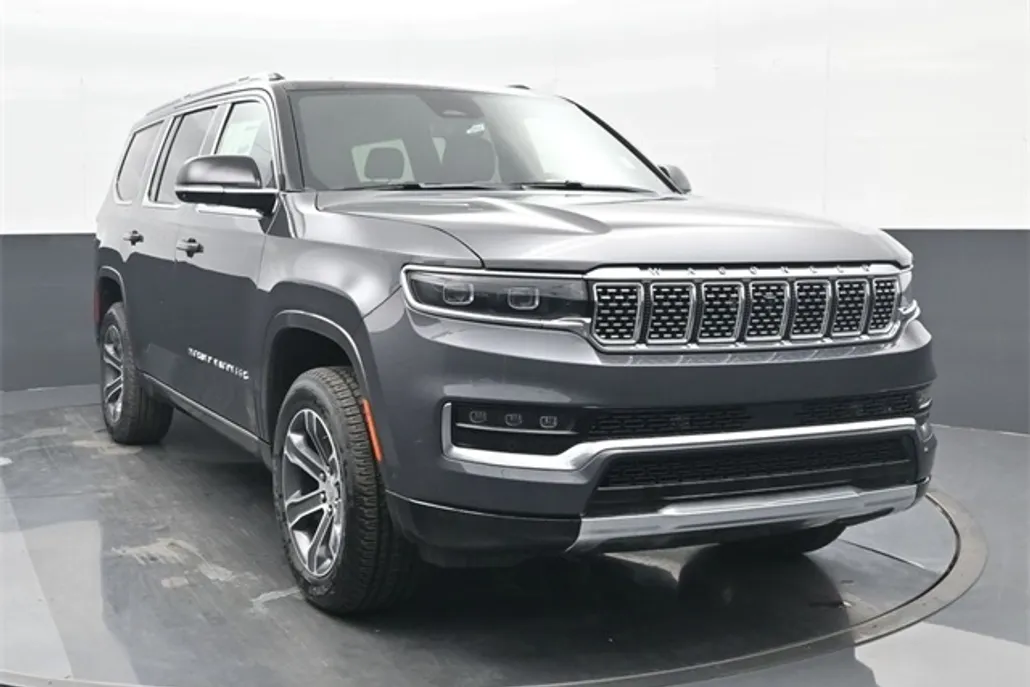2024 Jeep Grand Wagoneer Base photo 1
