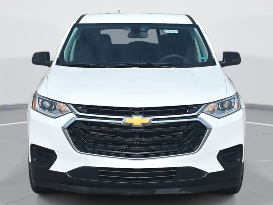2021 Chevrolet Traverse 1LS photo 1