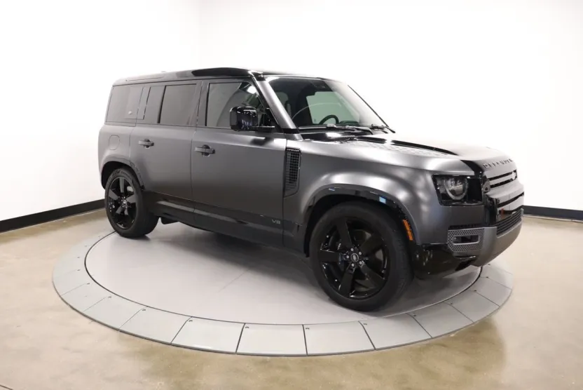2024 Land Rover Defender Carpathian Edition photo 1
