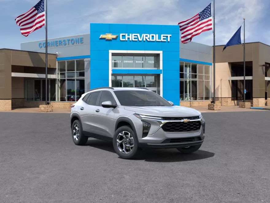 2025 Chevrolet Trax LT photo 1