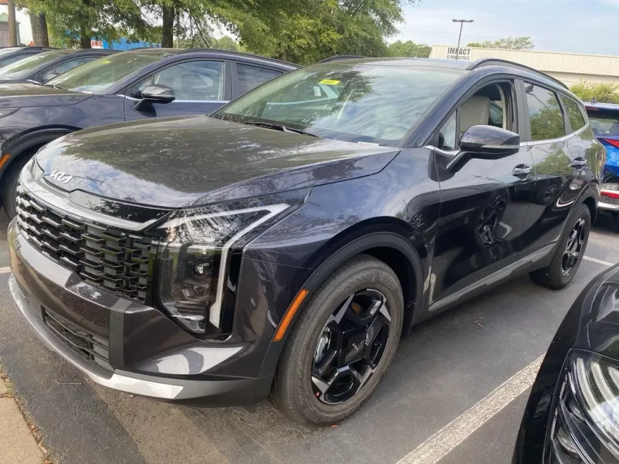 2026 Kia Sportage EX photo 1