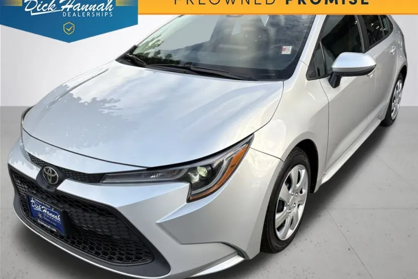 2022 Toyota Corolla LE photo 1
