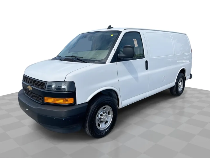 2021 Chevrolet Express Cargo 3500 photo 1