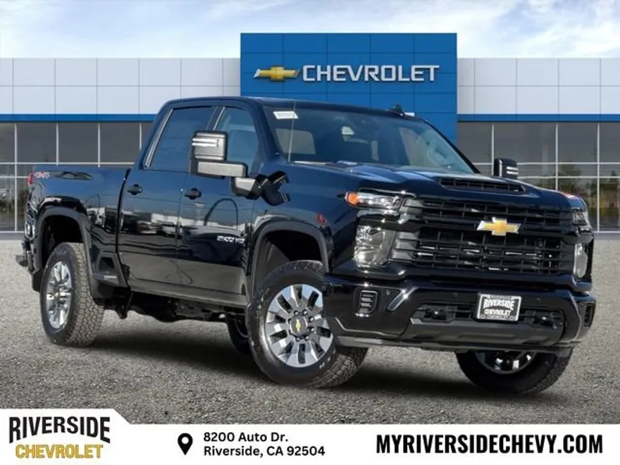2026 Chevrolet Silverado 2500HD Custom photo 1