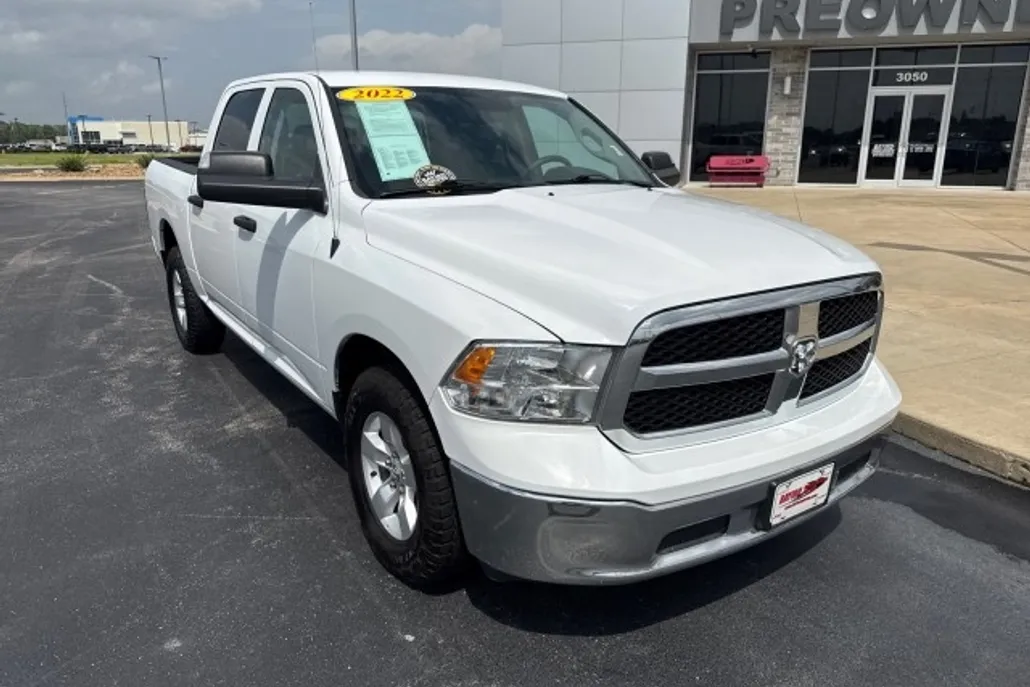 2022 Ram 1500 Classic SLT photo 1