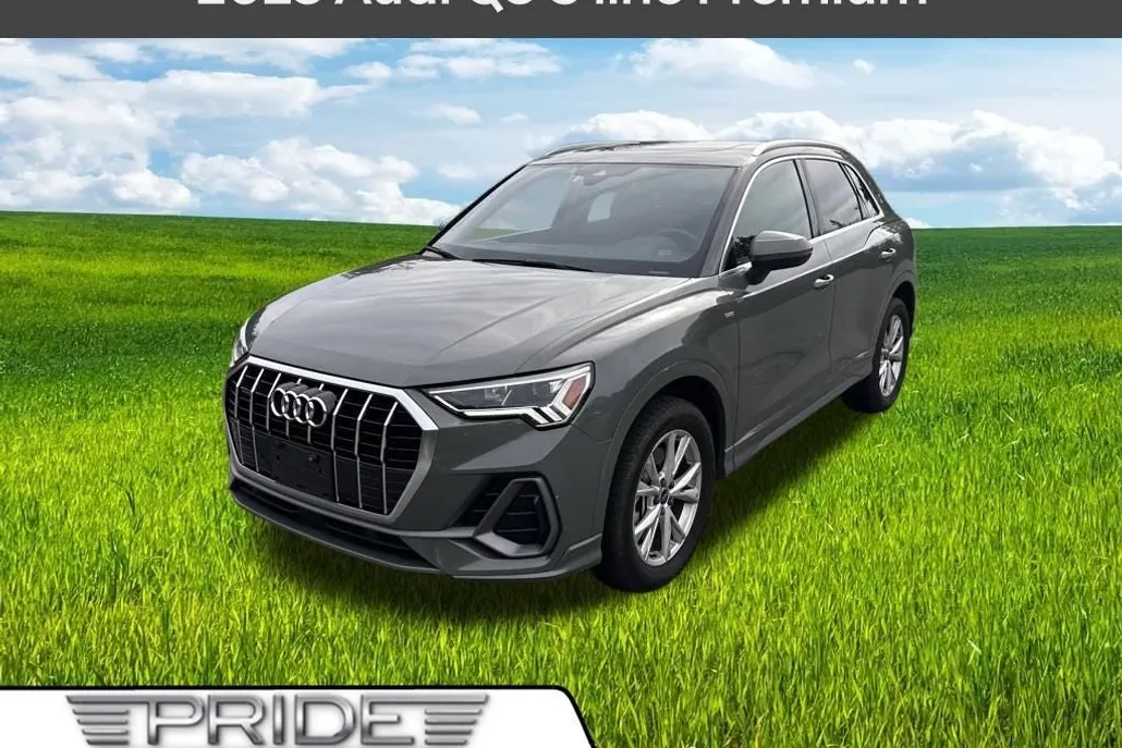 2023 Audi Q3 Premium S line photo 1
