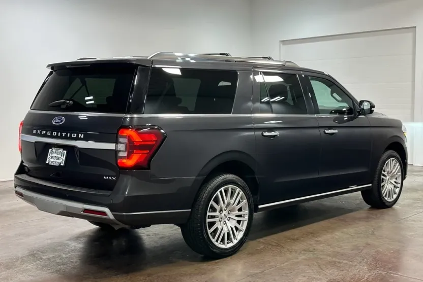 2024 Ford Expedition MAX Limited photo 1