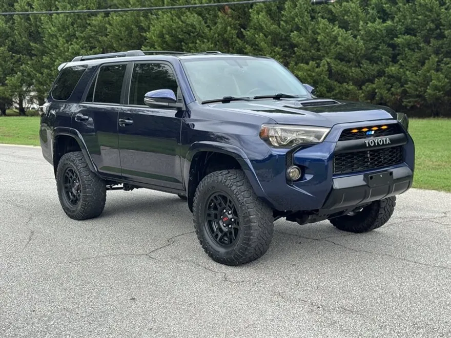 2016 Toyota 4Runner Trail Premium photo 1