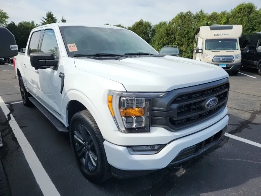 2023 Ford F-150 XLT photo 1