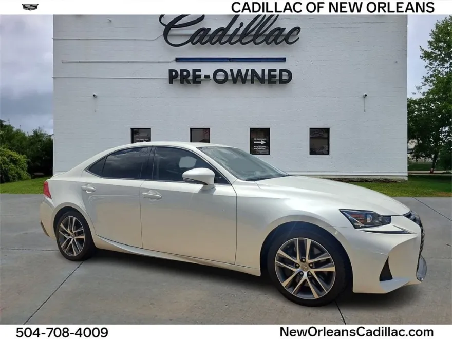 2020 Lexus IS 300 photo 1