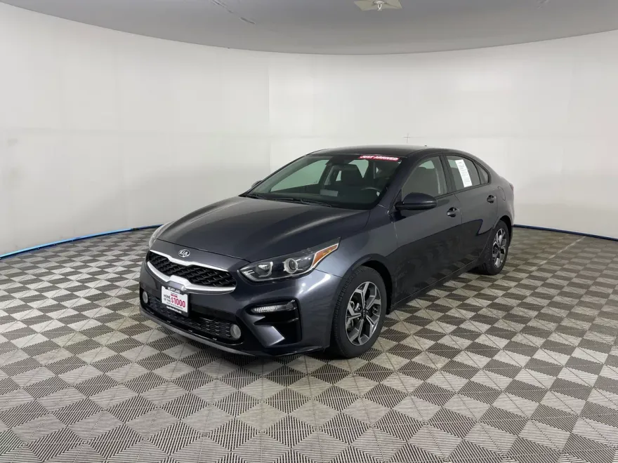 2019 Kia Forte LXS photo 1