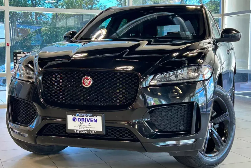 2020 Jaguar F-PACE Checkered Flag Edition photo 1