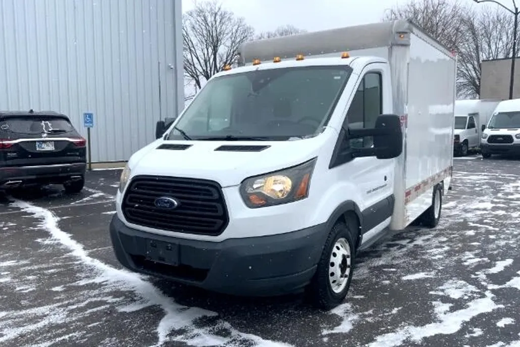 2016 Ford Transit Cutaway photo 1