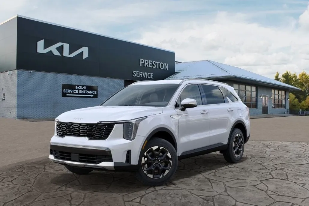 2025 Kia Sorento S photo 1